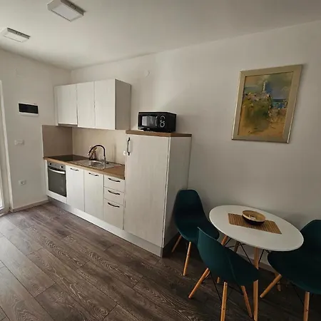 Studio-apartment Mit Klima Apartment *