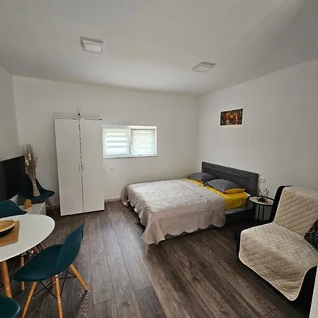 Apartment Studio-apartment Mit Klima *